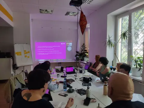 Du 20 au 24 mai à Varsovie, mobilité de militant•es de l'APM Discrimintation des Ceméa, en Pologne, avec l'association Stop. Photos d'Alice Chisin. 