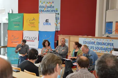 Table ronde  de chercheurs et chercheuses 