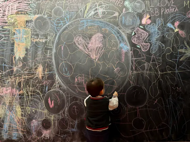 Repenser le système éducatif et sa politique publique